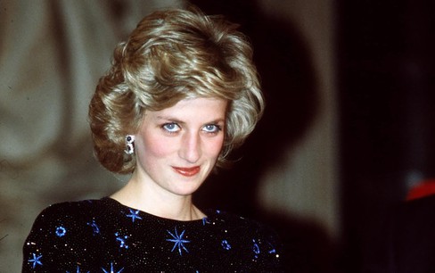 Chiếc váy của Công nương Diana vừa lập kỷ lục đấu giá mới