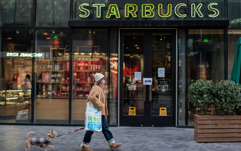 Doanh thu của Starbucks tại Trung Quốc giảm mạnh