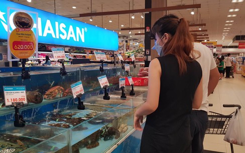 Giá các loại thủy hải sản tăng cao