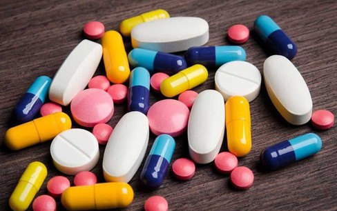 Việt Nam tạm ngừng nhập khẩu 15 loại thuốc do một công ty ở Romania sản xuất