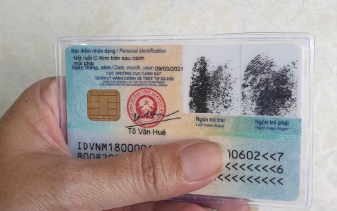 Sắp đổi mẫu thẻ CCCD mới, người dân có phải làm lại thẻ?