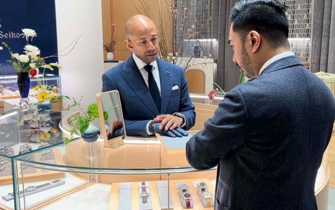 Seiko mở cửa hàng đầu ở New York, cạnh tranh với các hãng đồng hồ Thụy Sĩ