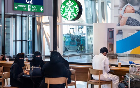 Starbucks ở Trung Đông cắt giảm 2.000 nhân viên