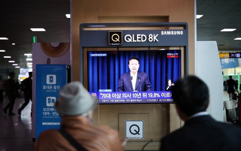 Khủng hoảng y tế Hàn Quốc ngày càng nghiêm trọng, chính phủ sẽ nhượng bộ?