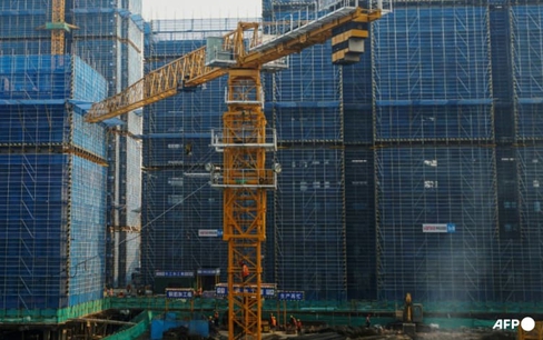Siêu đô thị của Trung Quốc dỡ bỏ hạn chế mua nhà khi khủng hoảng tài sản xảy ra