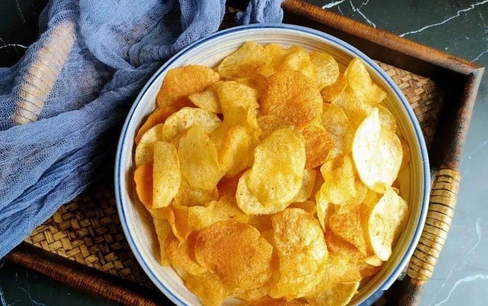Món ngon mỗi ngày: Cách làm bim bim khoai tây cả nhà đều mê