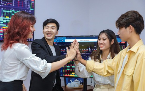 Lực đẩy dòng vốn mới