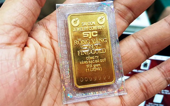 Giá vàng miếng SJC giảm gần 4 triệu đồng từ đỉnh kỷ lục