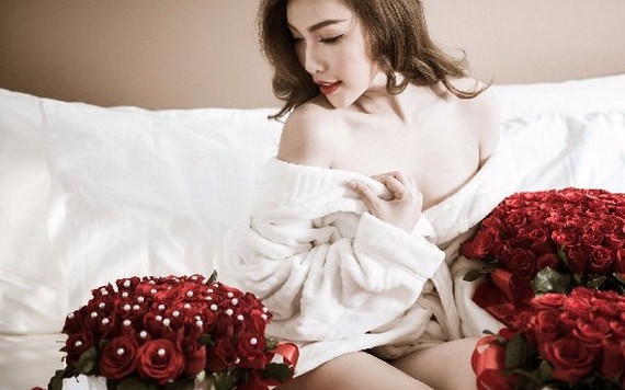 Quỳnh Thư chụp ảnh sexy, thiêu đốt cánh mày râu trong ngày Valentine