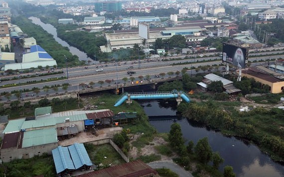 Kiến nghị cho xây nhà trên hành lang kênh, rạch