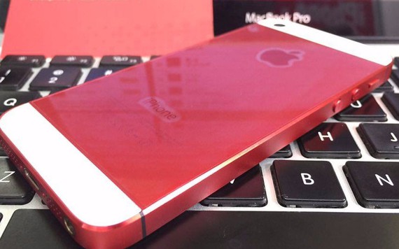 Bùng nổ dịch vụ biến iPhone “thường” thành iPhone Red