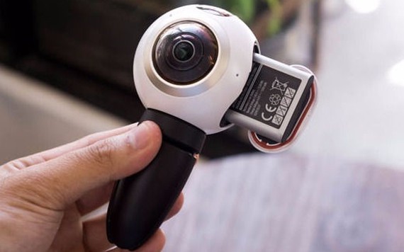 Samsung Gear 360 giảm giá đến 50%