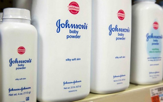 Johnson & Johnson phải bồi thường 417 triệu USD cho bệnh nhân ung thư buồng trứng