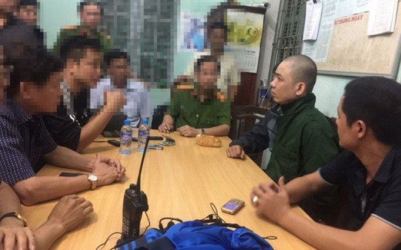 Vì sao 2 tử tù khoét được tường phòng biệt giam?