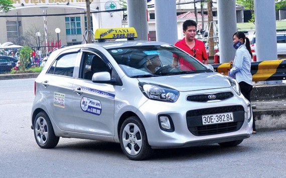 Đồng nhất niên hạn xe taxi