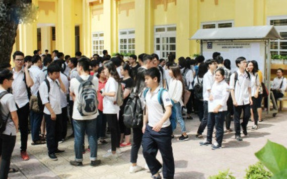 Thứ trưởng Bộ GD-ĐT giải thích phương án thi THPT Quốc gia 2018