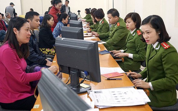 Lãnh đạo Bộ Công an: 'Không bao giờ chậm cấp thẻ căn cước nữa'