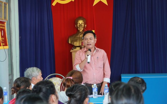 Trưởng CA xã đá tung đồ nhận sai và xin lỗi người dân chợ Điện Bàn