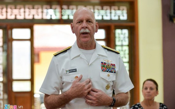 Tư lệnh Hạm đội Thái Bình Dương thăm Việt Nam