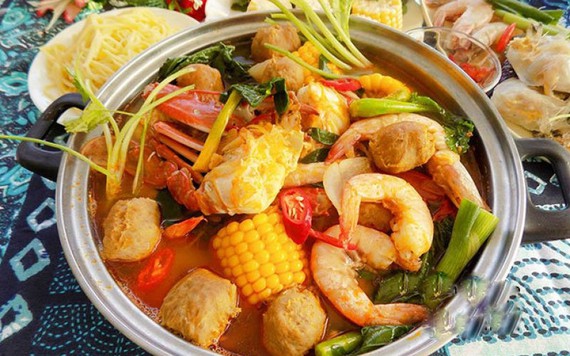 Làm lẩu cua biển vừa ngon vừa chất đãi cả nhà