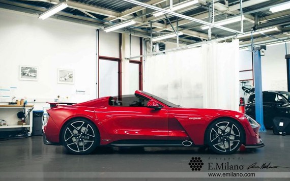 Ngắm xế thể thao cực độc TVR Griffith Convertible 2018