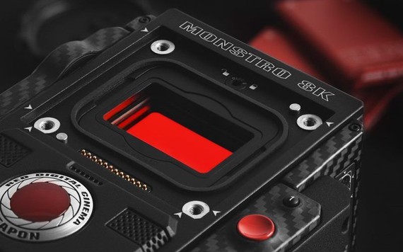 Máy ảnh cảm biến 8K đầu tiên trên thế giới có giá 1,8 tỷ đồng