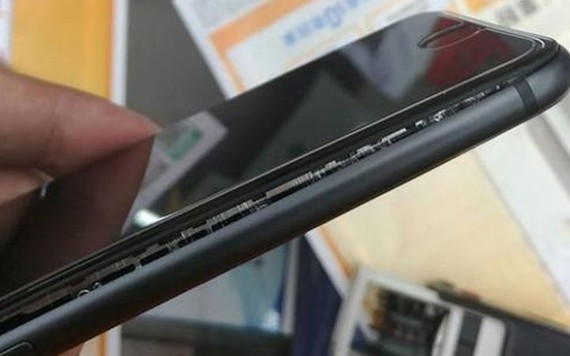 Pin là nguyên nhân của sự cố phồng màn hình iPhone 8/8 Plus?