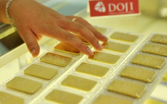 Ngày 19/10: USD tăng, vàng giảm