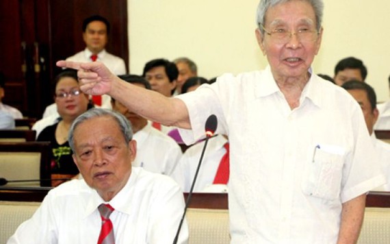 TS Hồ Thiệu Hùng: 'Muốn biết tương lai giáo dục, nhìn cách cư xử với nhà giáo'