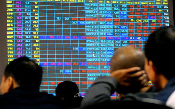 Chứng khoán ngày 12/12: Cổ phiếu ngân hàng có tiếp tục bị bán tháo?