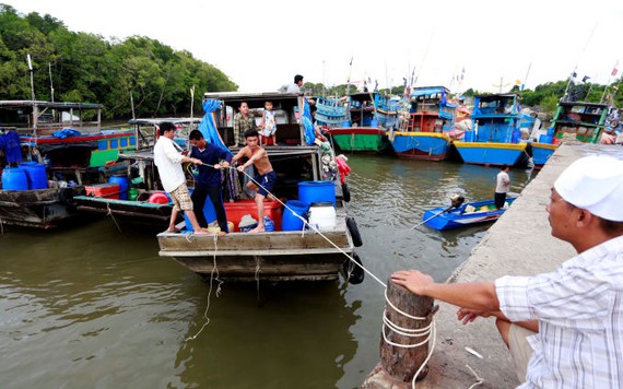 Thủ tướng chỉ đạo các bộ, ngành, địa phương tập trung đối phó với bão số 16