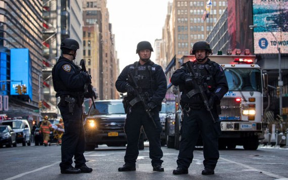 Nhiều nước siết chặt an ninh trong đêm Giáng sinh