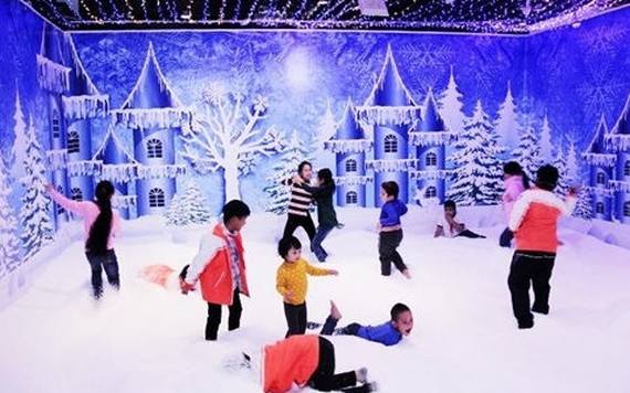 Mùa đông, vào "thành phố tuyết" ở Hà Nội để chơi