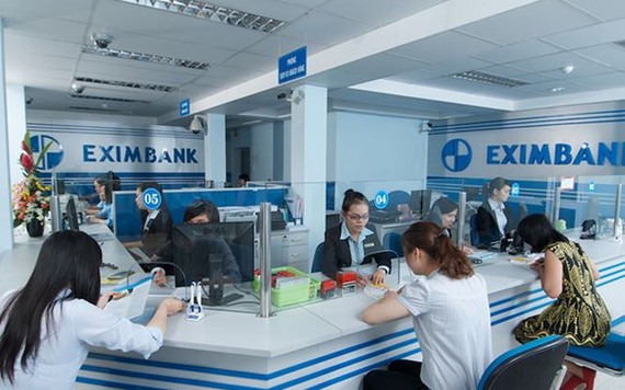 Eximbank liên tục bán cổ phần ở Sacombank để giảm tỷ lệ sở hữu chéo