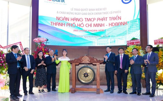 Vn-Index mất hơn 7 điểm trong ngày HDBank niêm yết trên HOSE