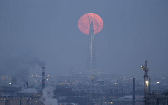 Ngắm hình ảnh siêu trăng, trăng máu trên khắp thế giới