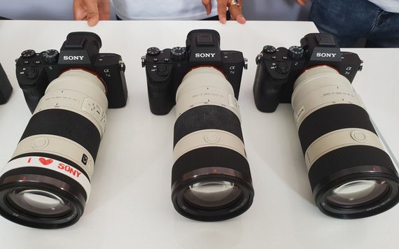 Sony giới thiệu máy ảnh chuyên nghiệp Sony α7 III giá 49 triệu đồng tại Việt Nam