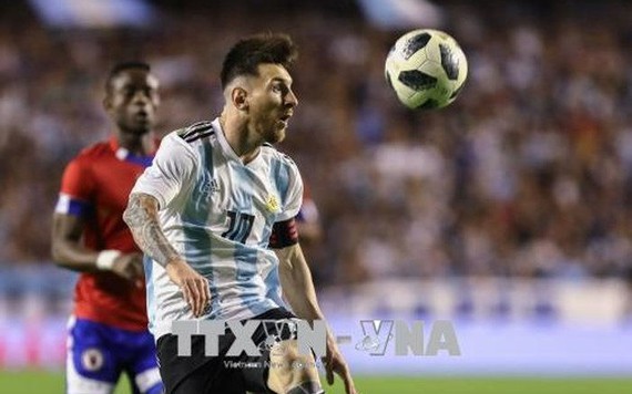 Tù nhân Argentina tuyệt thực đòi xem World Cup 2018