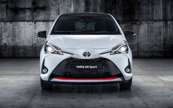 Toyota hé lộ Yaris GR Sport trước thềm triển lãm Paris