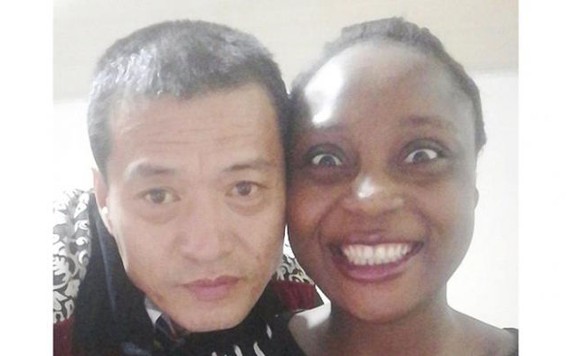 Cặp đôi trở nên nổi tiếng trên mạng vì vợ Cameroon, chồng Trung Quốc