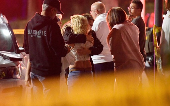 Trước vụ 12 người chết tại một quán bar ở California, nước Mỹ từng xảy ra những vụ xả súng đẫm máu nào?