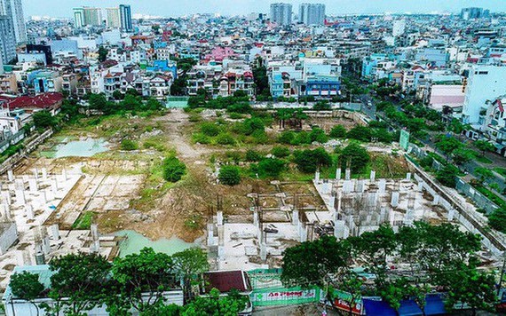 Hàng trăm khách hàng khốn khổ vì dự án Centa Park chưa được cấp phép và đang bị thanh tra