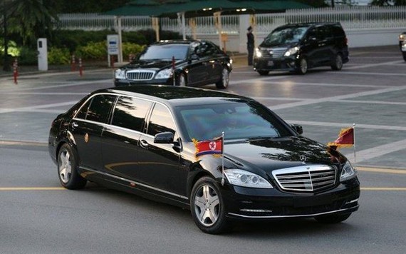 Chiếc xe giá 2 triệu USD của ông Kim Jong Un đi từ Đồng Đăng về Hà Nội có gì đặc biệt?