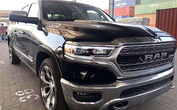 Siêu bán tải Ram 1500 Limited 2019 cập bến Việt Nam, giá 4,5 tỷ đồng