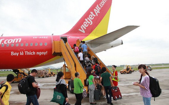 Vietjet Air tiếp tục hoãn chuyến, hành khách “khóc ròng”