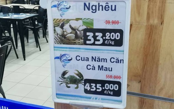 Giá thực phẩm ngày 13/9: Cua Năm Căn giảm 115.000 đồng/kg