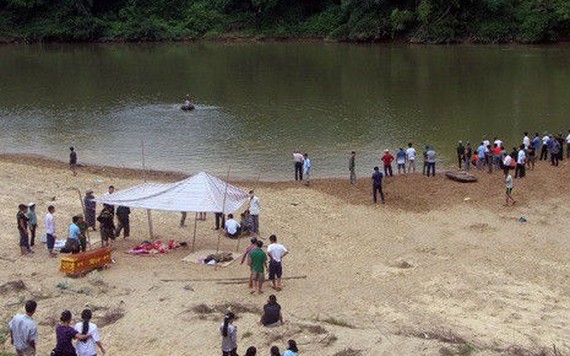 Rủ nhau đi tắm suối, 3 học sinh chết đuối thương tâm ở Hà Tĩnh
