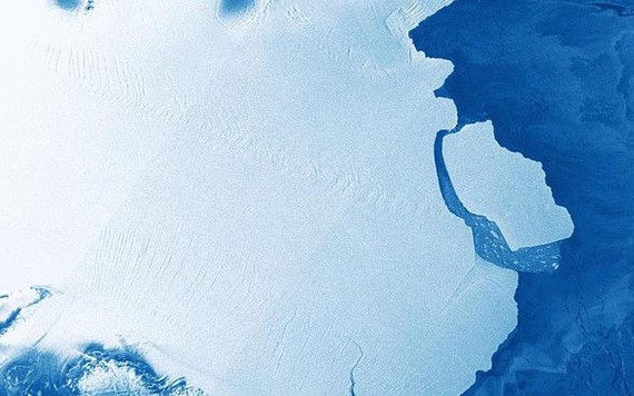315 tỷ tấn băng bị vỡ ở Nam Cực, to gấp đôi diện tích của Singapore