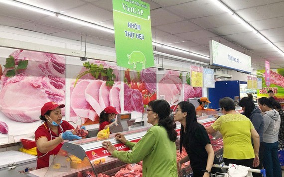 Giá thịt heo bình ổn tiếp tục tăng thêm 8.000-35.000 đồng/kg
