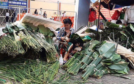 Chợ lá dong nổi tiếng Sài Gòn ế ẩm